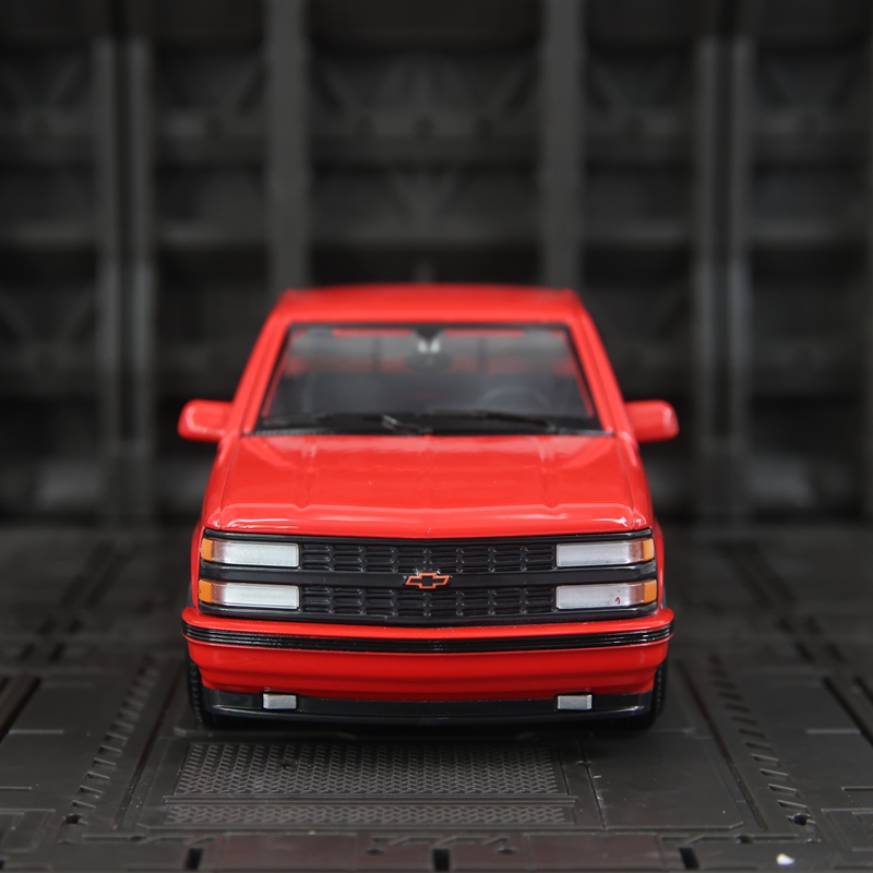 Maisto 1:24 Simulation Chevrol - Car Accessories Toy ulasan dan harga